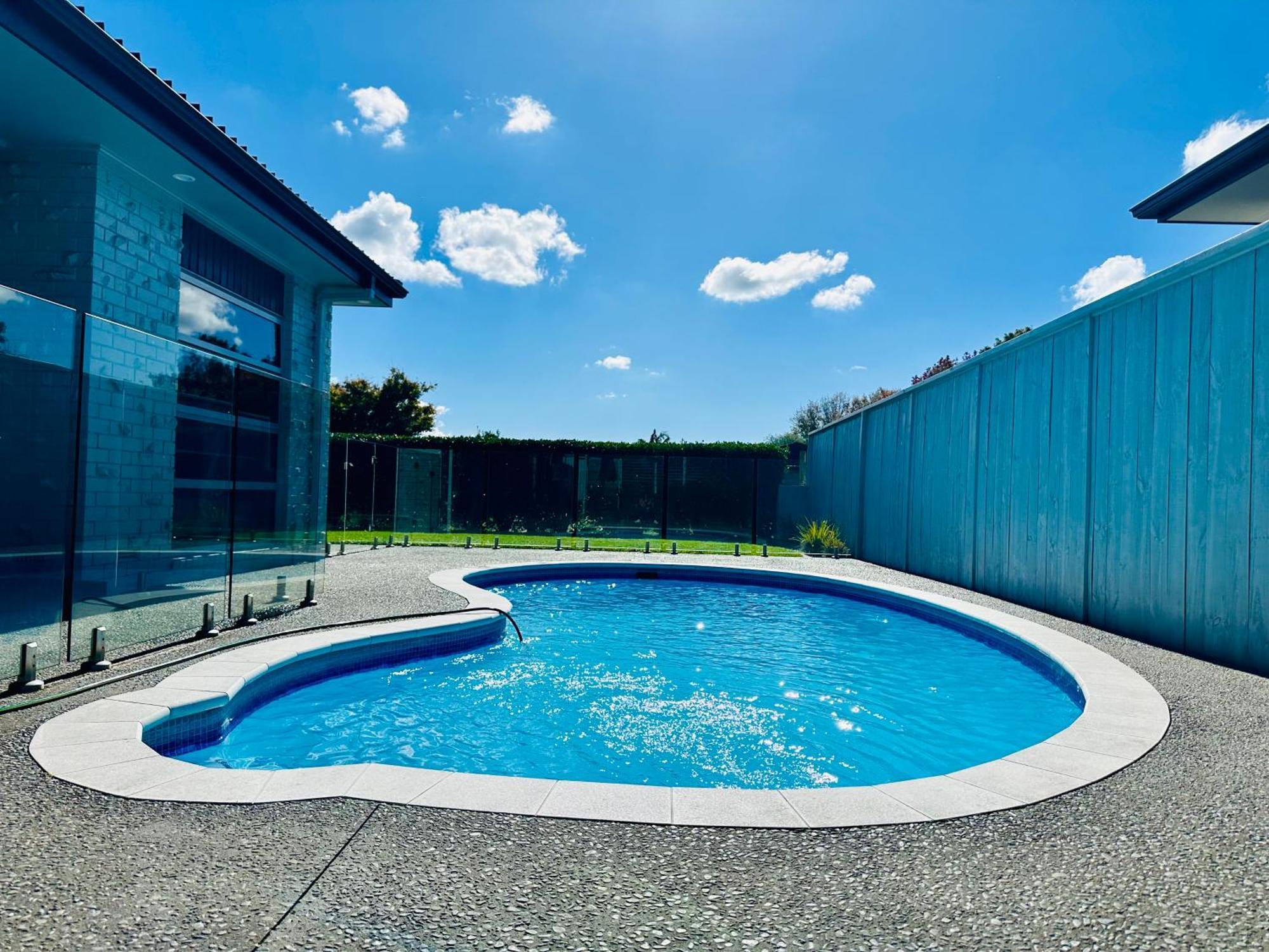 Summer Holiday 4 Bedrooms House In Hamilton With Pool And Spa Exteriér fotografie